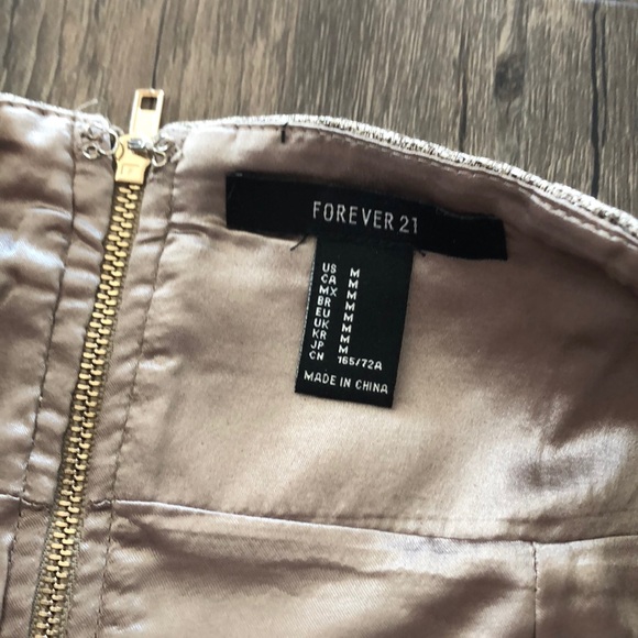 Forever 21 shimmery skirt - Picture 2 of 4